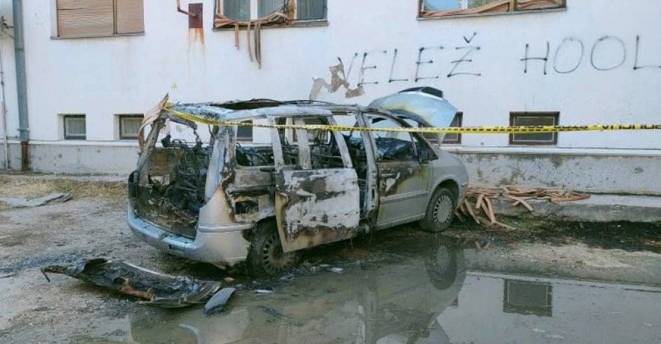U Mostaru još jedna detonacija, izgorjelo vozilo, zapalio se stan!