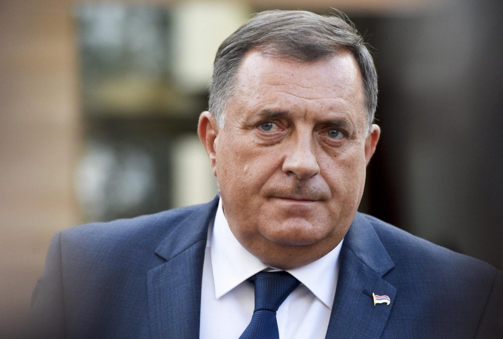 DODIK O SCHMIDTU: RS nema namjeru surađivati s osobama čiji su mandati sumnjivi