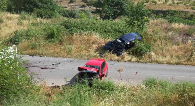 MOSTAR: Dvoje ozlijeđenih u prometnoj nesreći