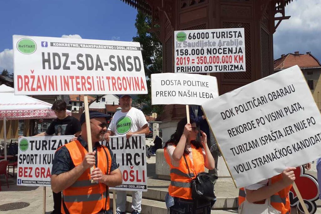 Još jedan prosvjed turističkih djelatnika: Jasni zahtjevi za vlasti BiH!