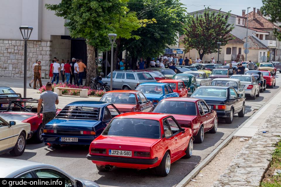 SVE JE VIŠE ZALJUBLJENIKA U STARODOBNA VOZILA NA OVIM PODRUČJIMA
