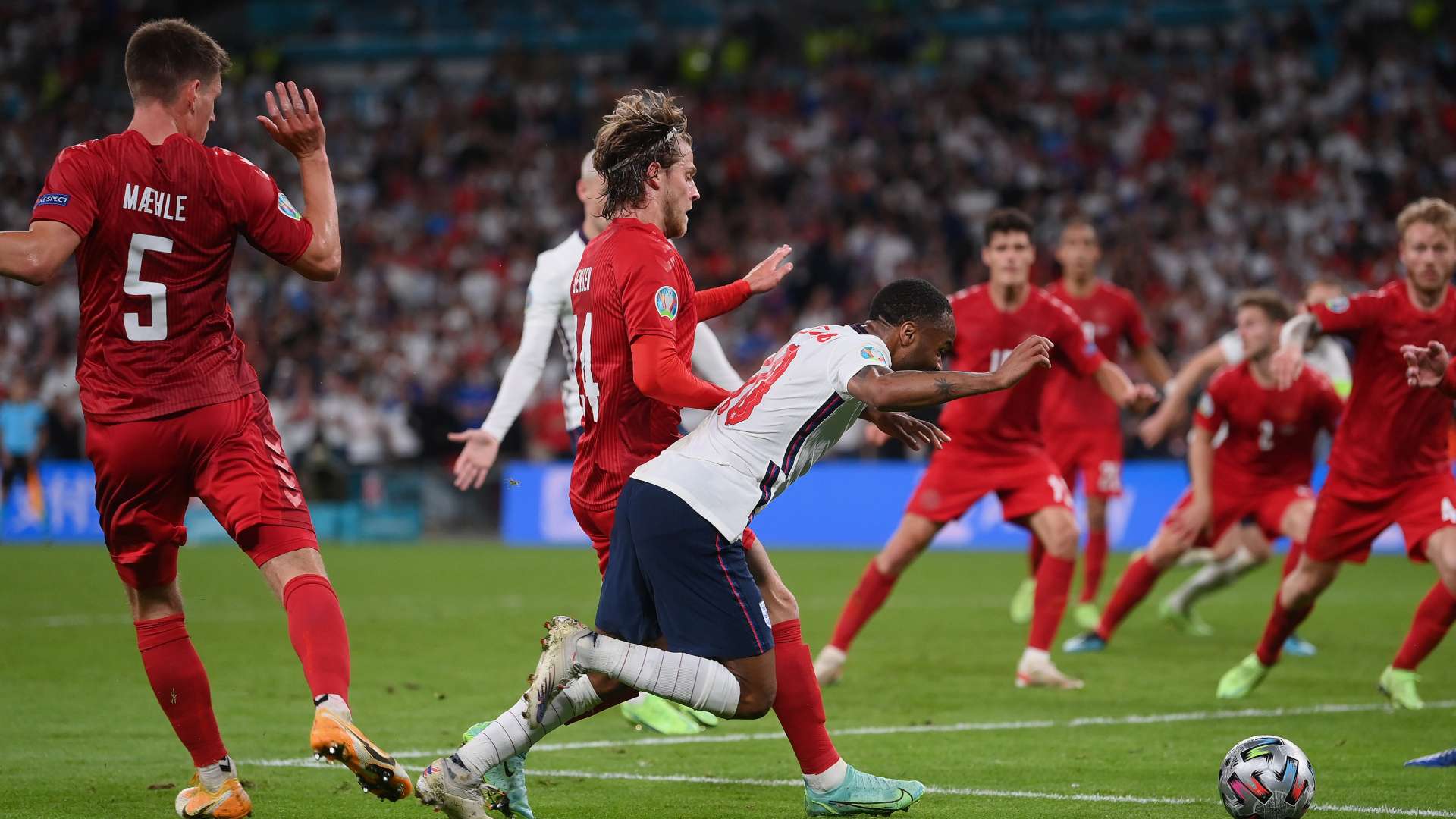 EURO 2020: Penal za Engleze uniformno ismijan