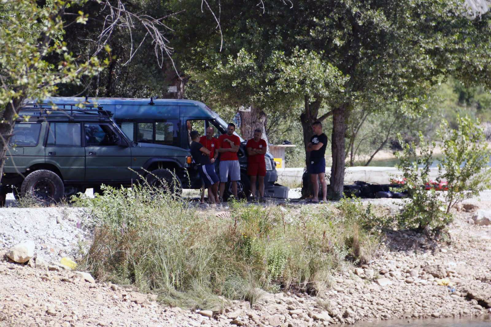 MOSTARSKO JEZERO: Prekinuta potraga za nestalim mladićem, tijelo nisu našli