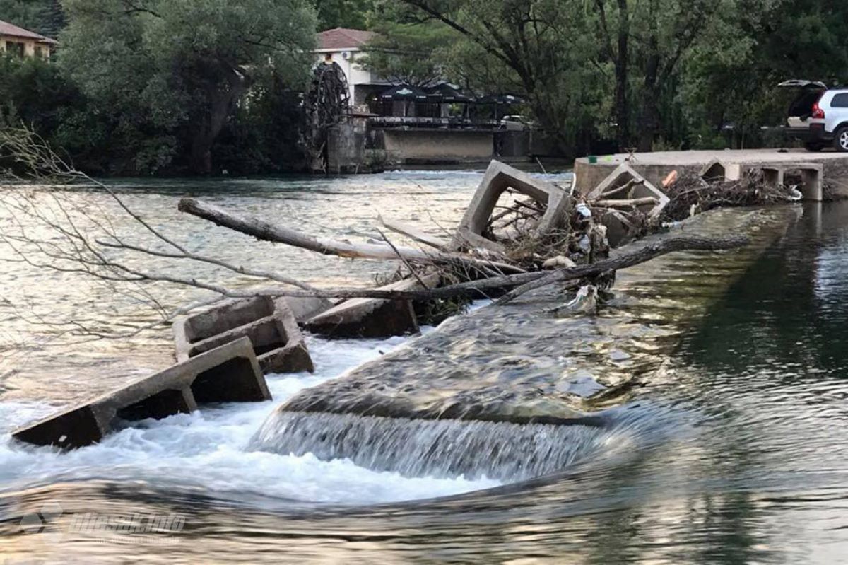 MOSTAR UNIŠTAVA PRIRODNU LJEPOTU: Bunica nekad biser, danas ruglo