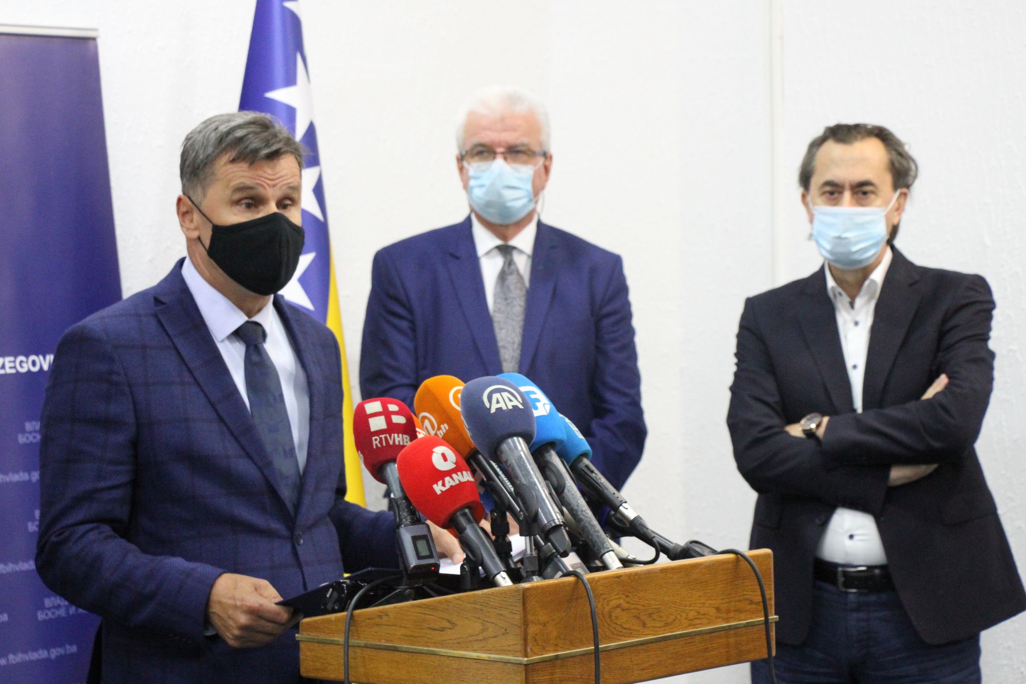 Novalić kaže da neće biti restrikcija i pozvao ljude da se cijepe