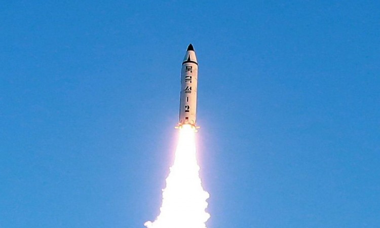 Sjeverna Koreja testirala rakete dugog dometa