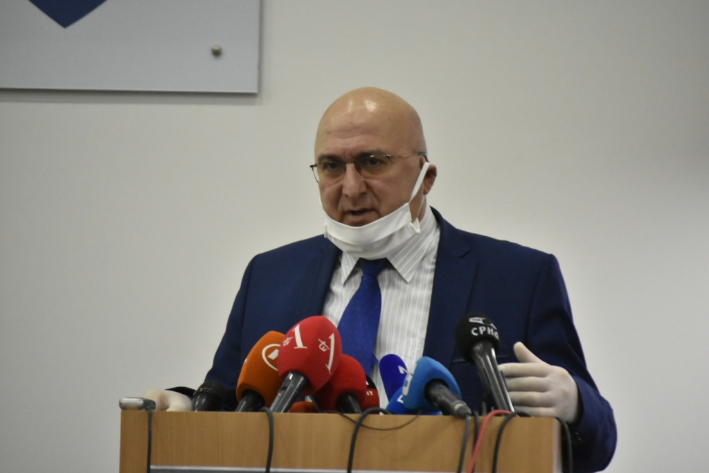 ROGIĆ: Daleko smo od elektronskog glasovanja
