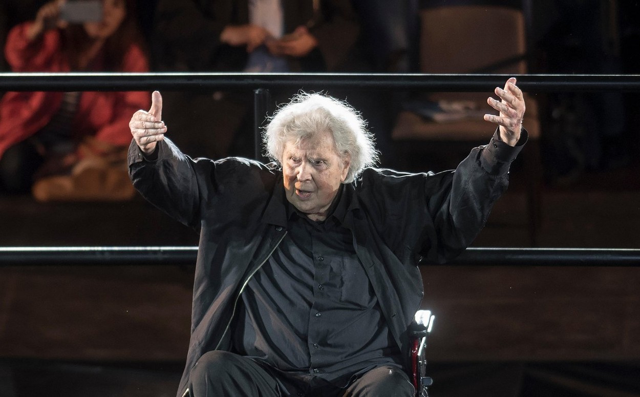 Preminuo Mikis Theodorakis