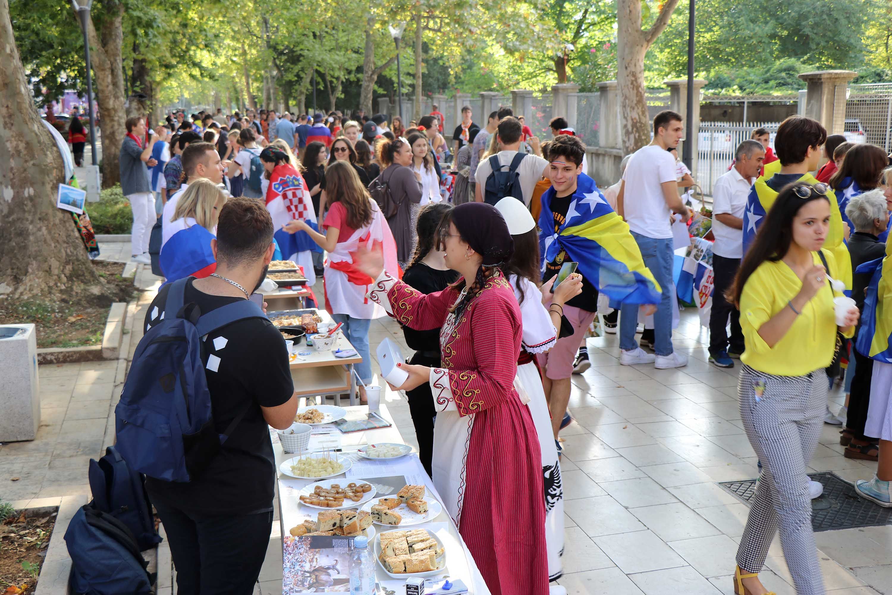 (VIDEO) Učenici UWC-a Mostar predstavili svoje zemlje, tradicije i kulture