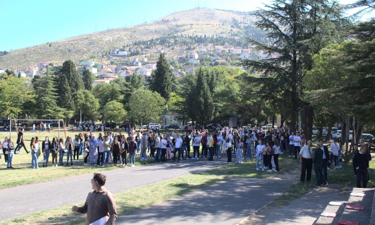 Na Univerzitetu 'Džemal Bijedić' održan brucoški sat