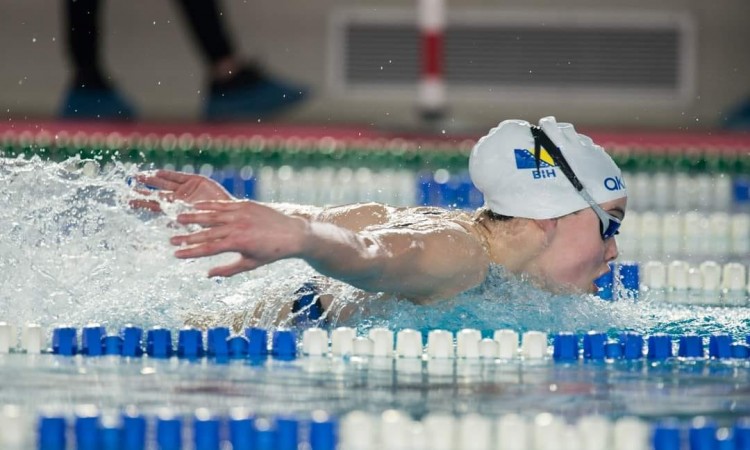 Bravo, Lana! Pudar osvojila broncu u utrci 100 metara delfin na Svjetskom kupu u Kazanu