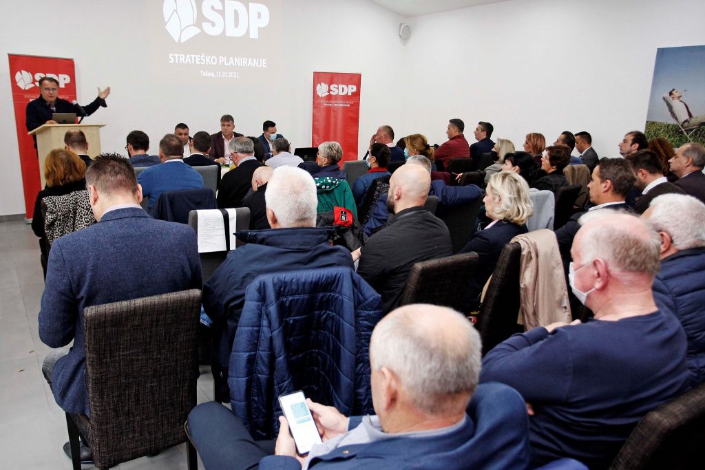 SDP: Zaustavit ćemo brutalne napade na državu i institucije vratiti građanima