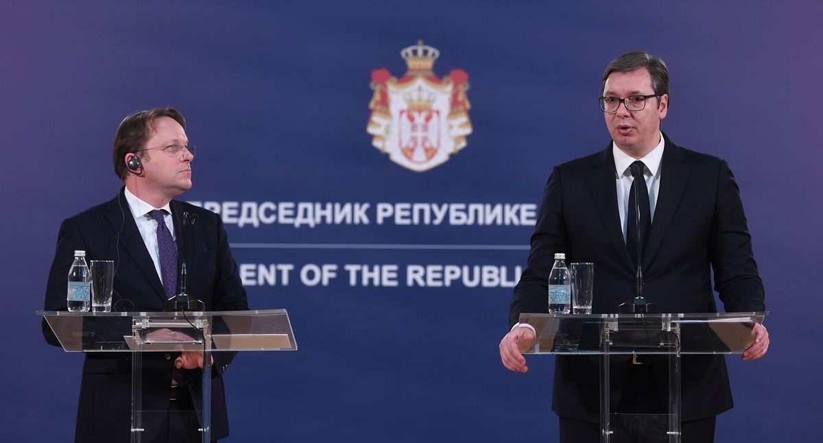 Gura li Oliver Varhelyi samo Srbiju u EU dok ostale zanemaruje?