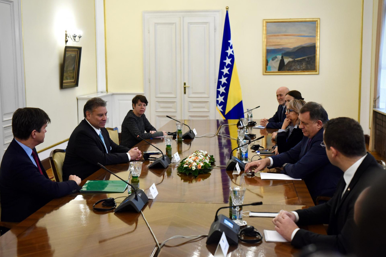 Escobar traži poštivanje svih zakona usvojenih u parlamentu BiH, Dodik putuje kod Erdogana