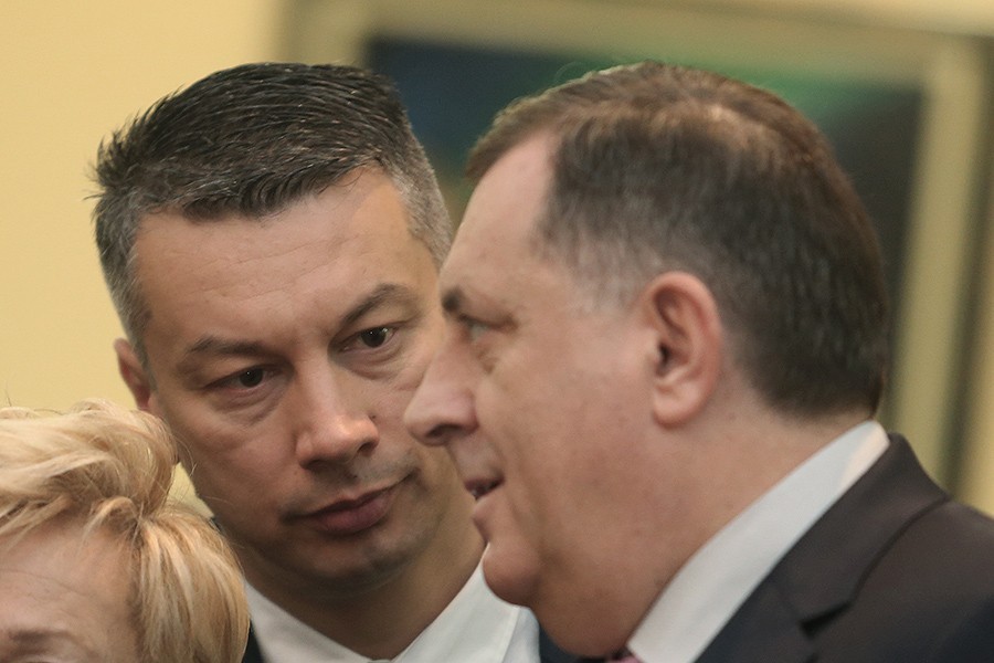 Sukob Vukanovića i Nešića pomoći će samo Dodiku