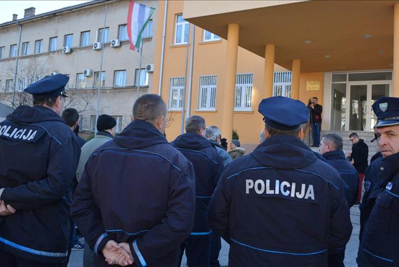 Hercegovačka policija kreće u štrajk upozorenja