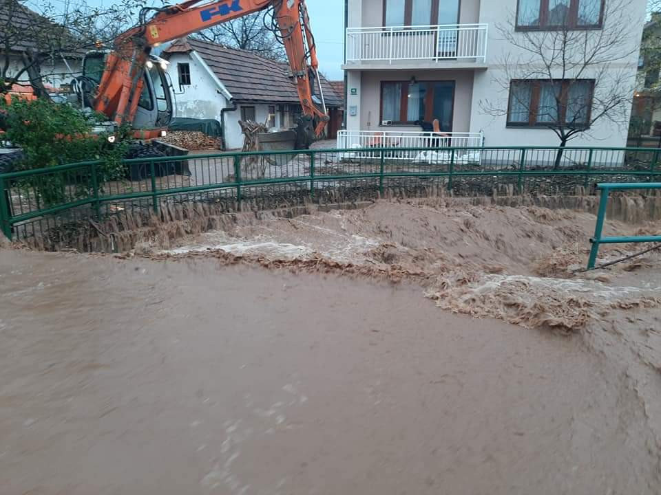 Opasnost od neeksplodiranih ubojnih sredstava na poplavljenim područjima