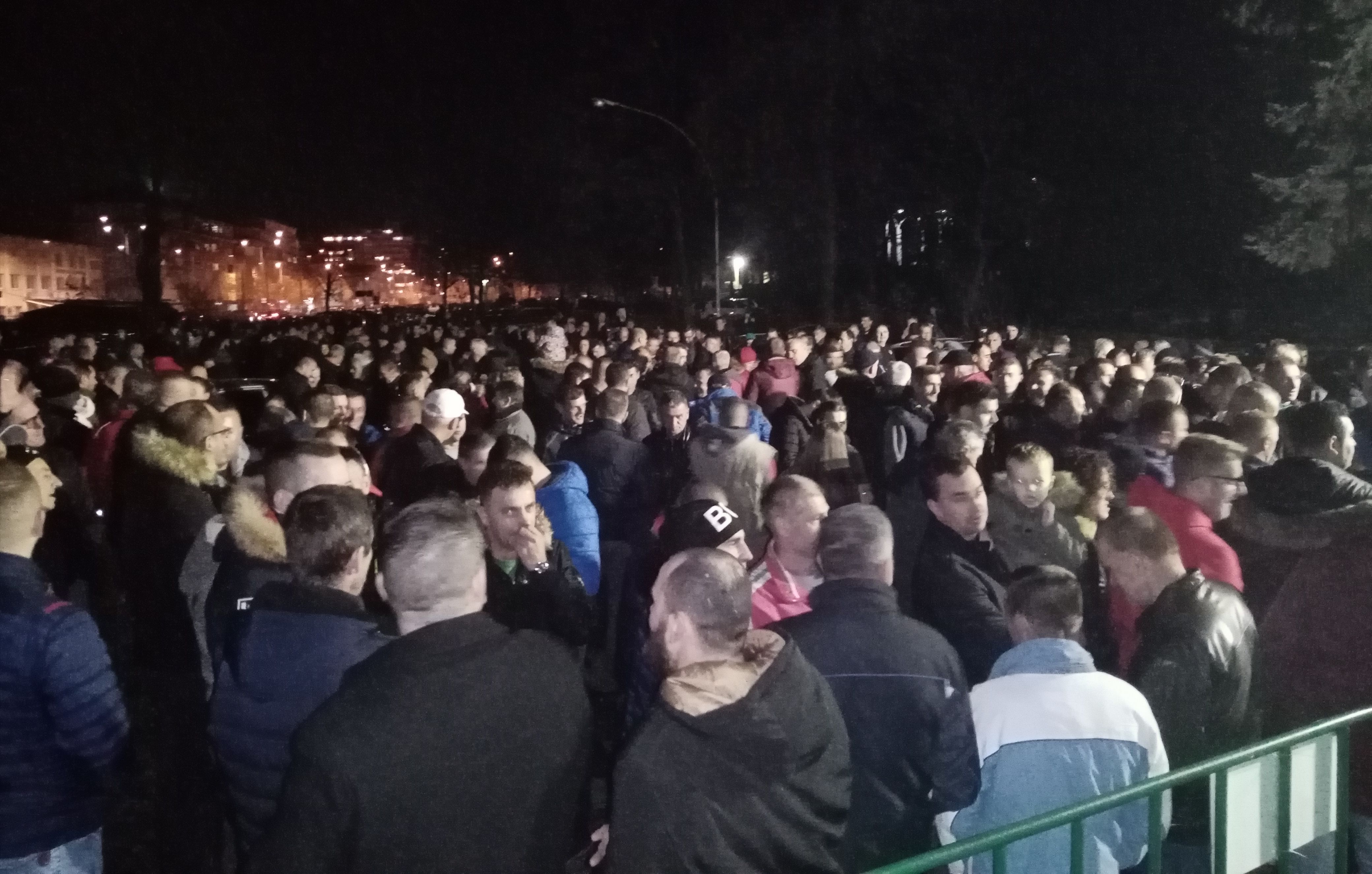 RUDARSKI NEPOSLUH: Tisuće rudara opet na ulicama, zapalili 101 baklju