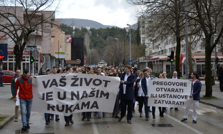 Štrajk sindikata zdravstvenih radnika Opće bolnice i Doma zdravlja Konjic