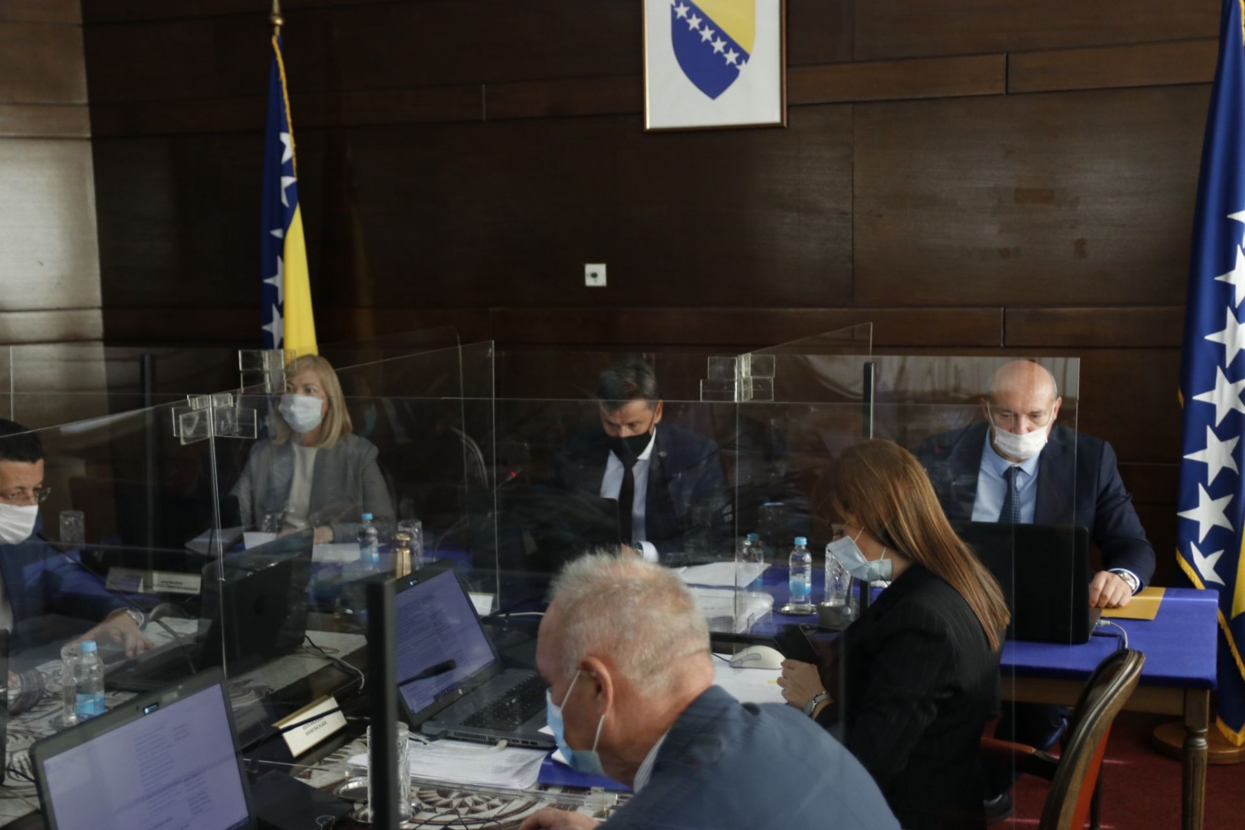 Vlada daje milijun maraka za Sarajevo, Velež, Željezničar, Slobodu, Tuzla City i Čelik