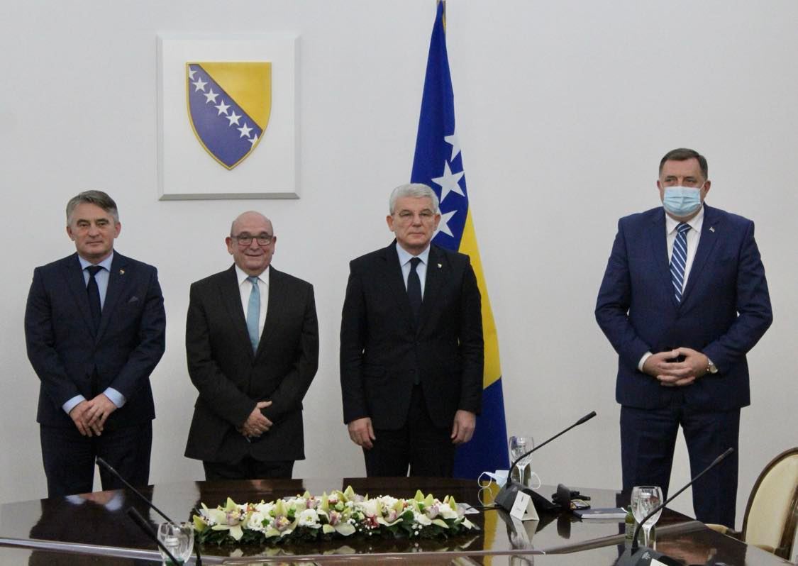 Dodik i Džaferović komentirali sastanak sa specijalnim izaslanikom Velike Britanije