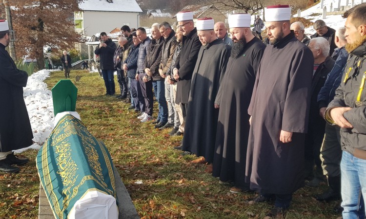 Pokopan Redžep Karišik, jedini preživjeli svjedok zločina na Uborku