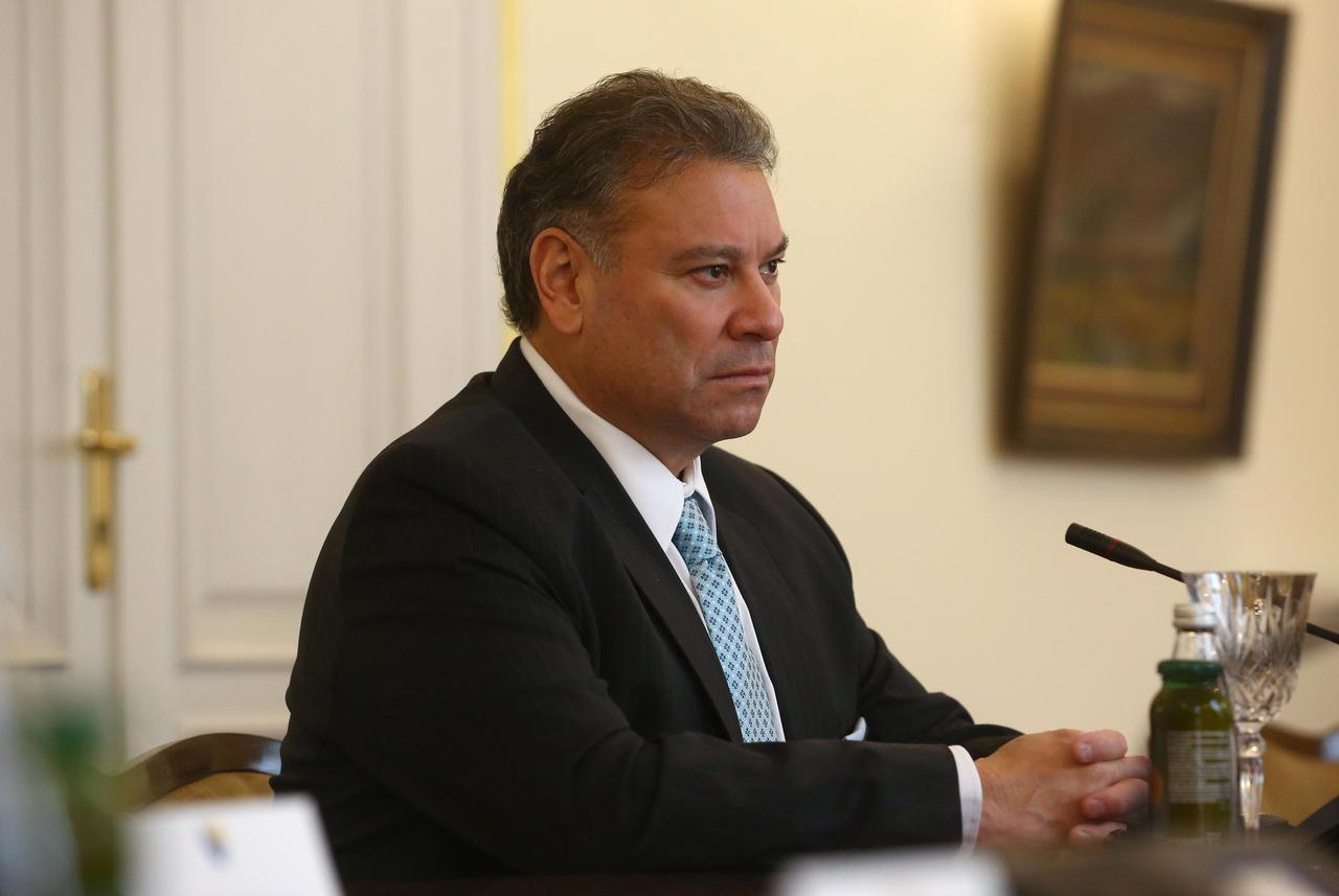 Escobar: Trošimo vrijeme na sastajanje s korumpiranim dužnosnicima u BiH