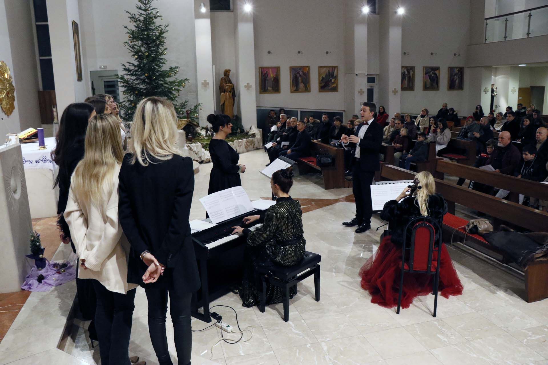 Napretkov božićni koncert upriličen u Mostaru