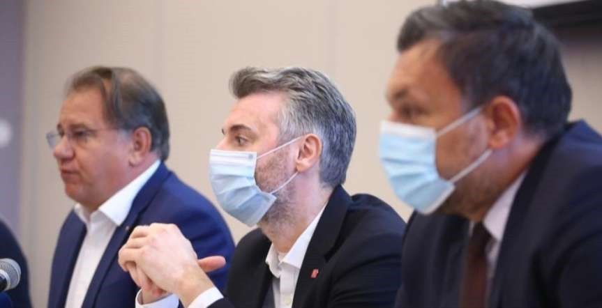 Puca li sarajevska 'trojka' zbog gradonačelnice Sarajeva?