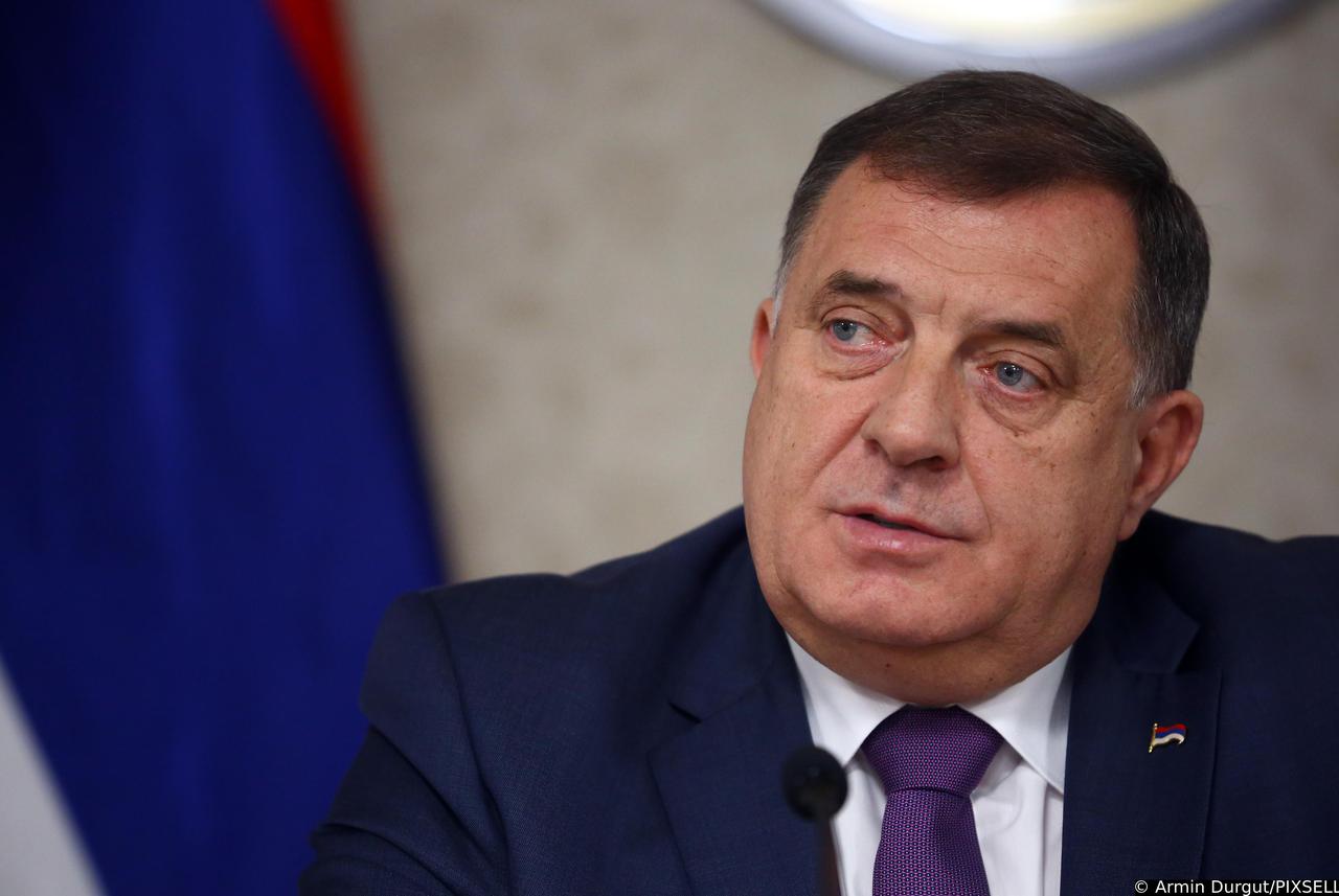 Zastupnici u EP traže sankcije za Dodika