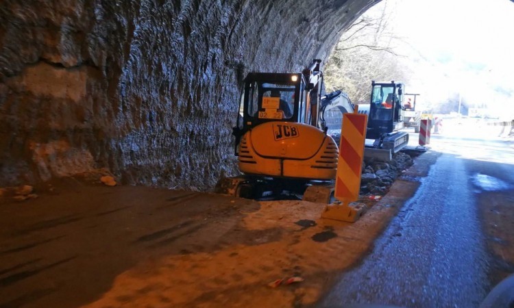 Počinju noćne obustave saobraćaja u tunelu Crnaja