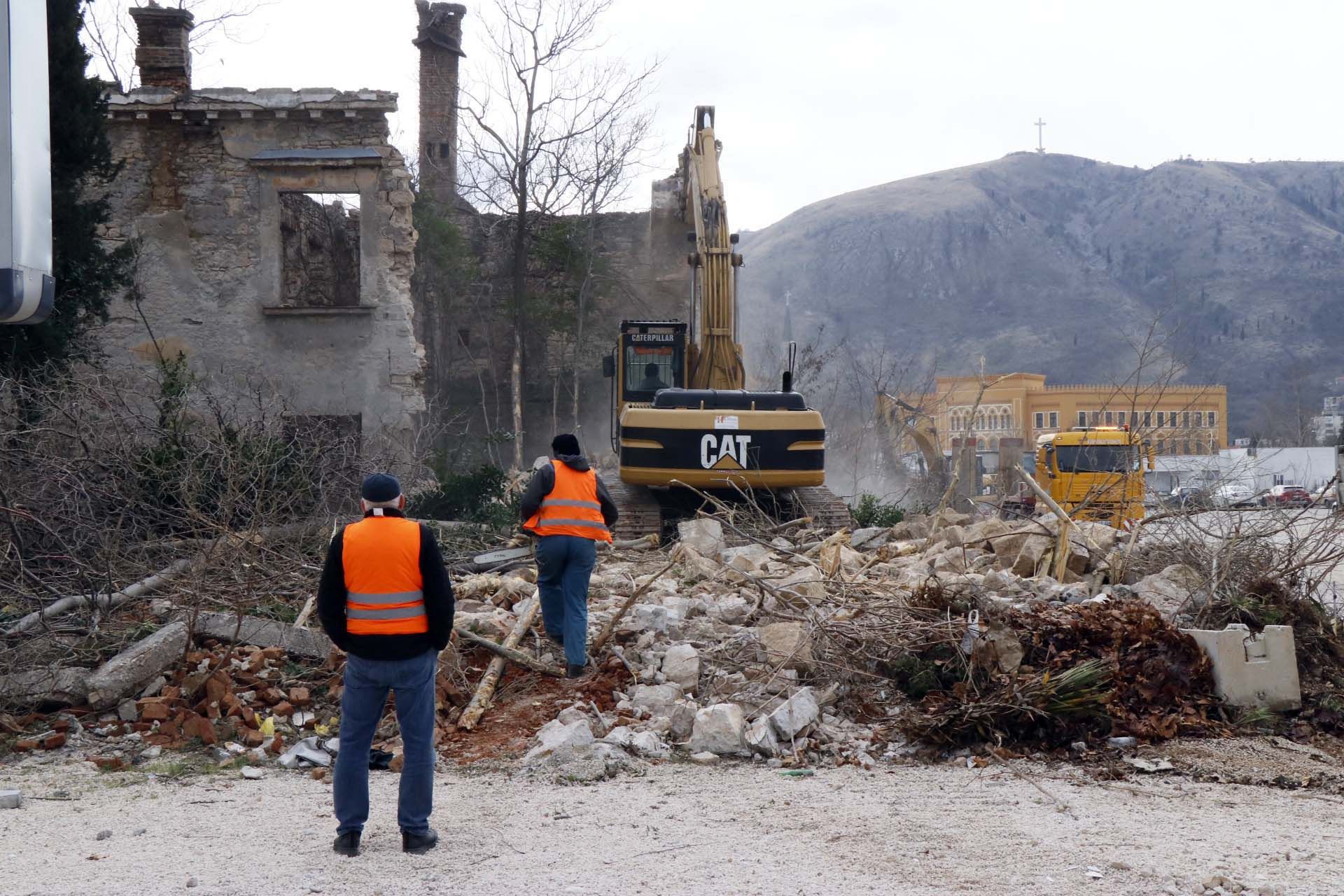 MOSTAR: Počelo rušenje 'Ćirine zgrade'