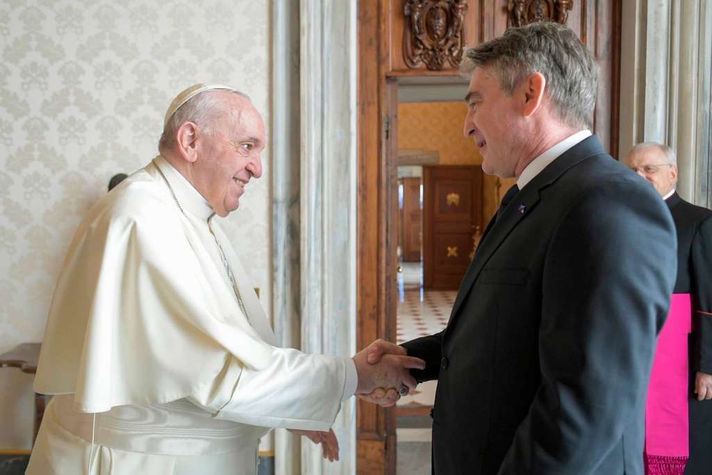 Papa Franjo primio Željka Komšića