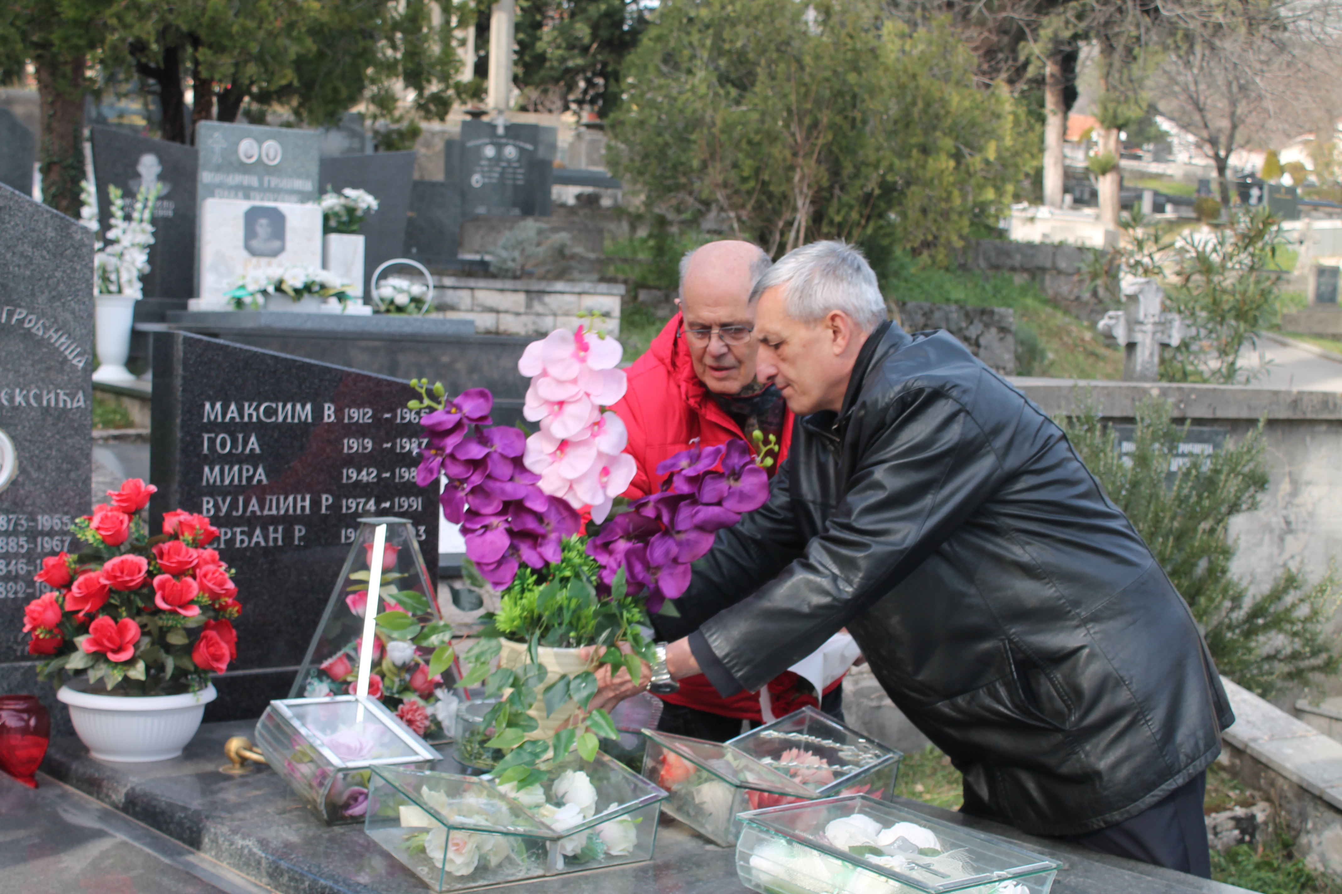 Rade Aleksić zaplakao na Srđanovom grobu: Ovo je suza ponosa