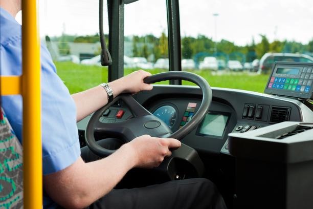 Njemačkoj nedostaje vozača buseva, smanjuje se autobusni prijevoz