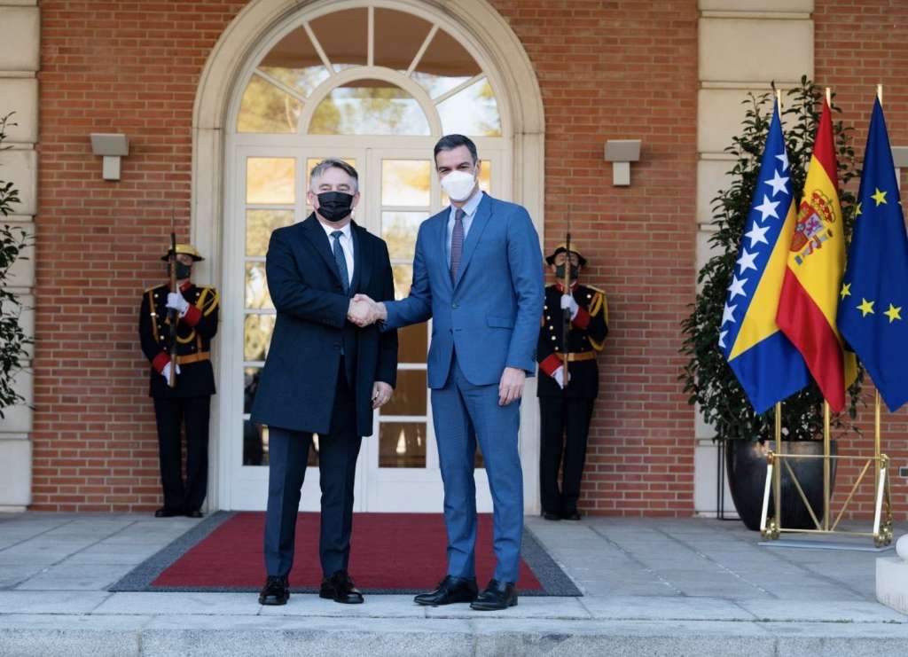 Komšić sa premijerom Pedrom Sanchezom: Španjolskaa će iskoristiti kontakte kako bi pomogla BiH