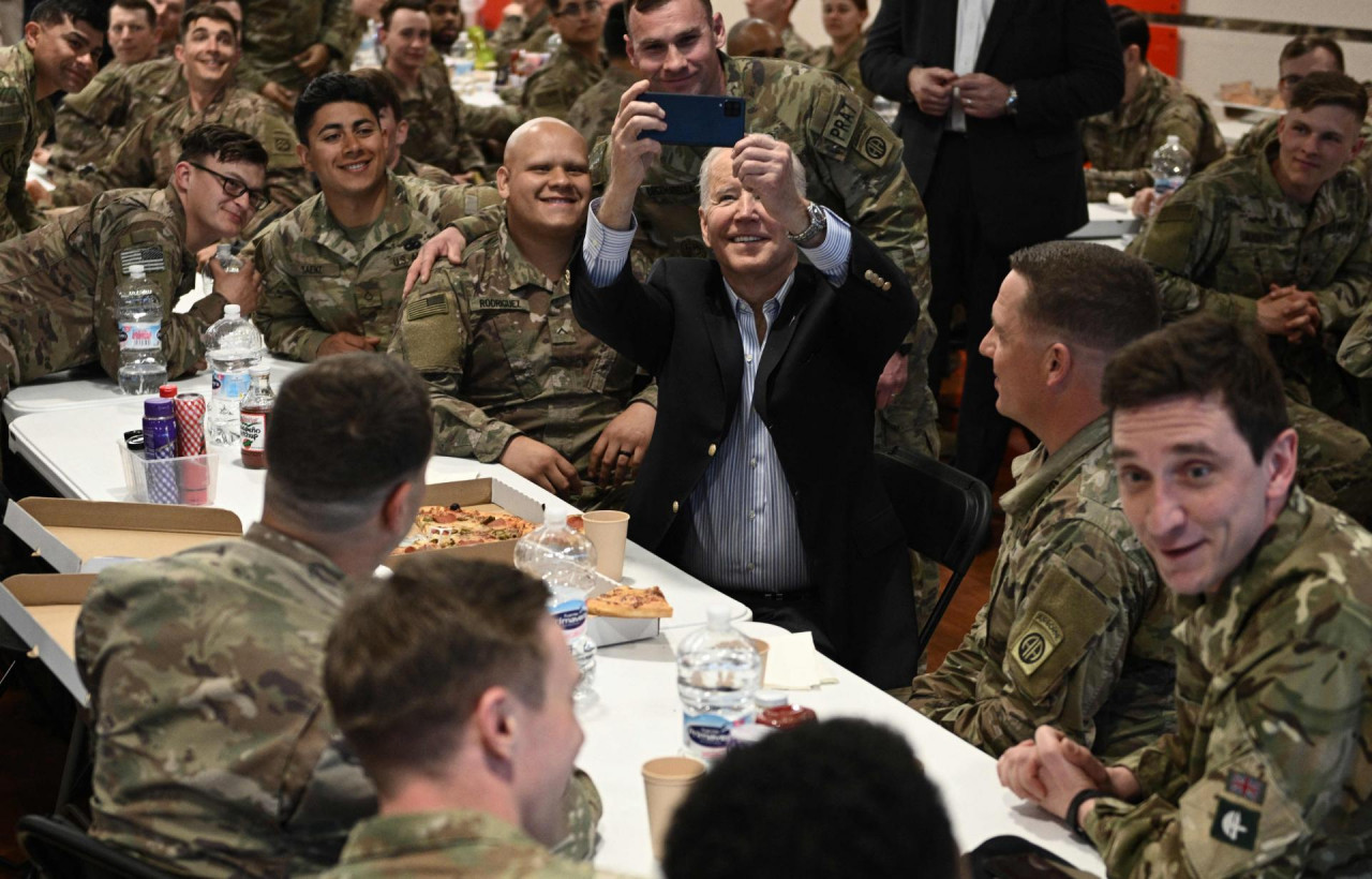 Izgleda da su Rusi izgubili još jednog generala! Biden u društvu američkih vojnika! Rusi mijenjaju strategiju (FOTO/VIDEO)