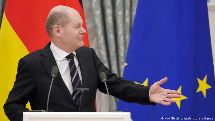 SHOLZ: Europa trenutno ne može bez ruskog plina i nafte