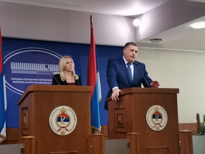 'SASULI SVE PO SPISKU': Dodik i Cvijanović izvrijeđali Britance, strance, opoziciju... (VIDEO)