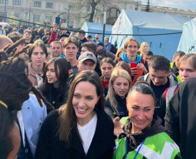 Angelina Jolie došla u Lavov, Ukrajinci vratili četiri naselja