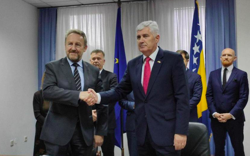 Čović, Izetbegović i Zvizdić 'trošili' po VIP salonima