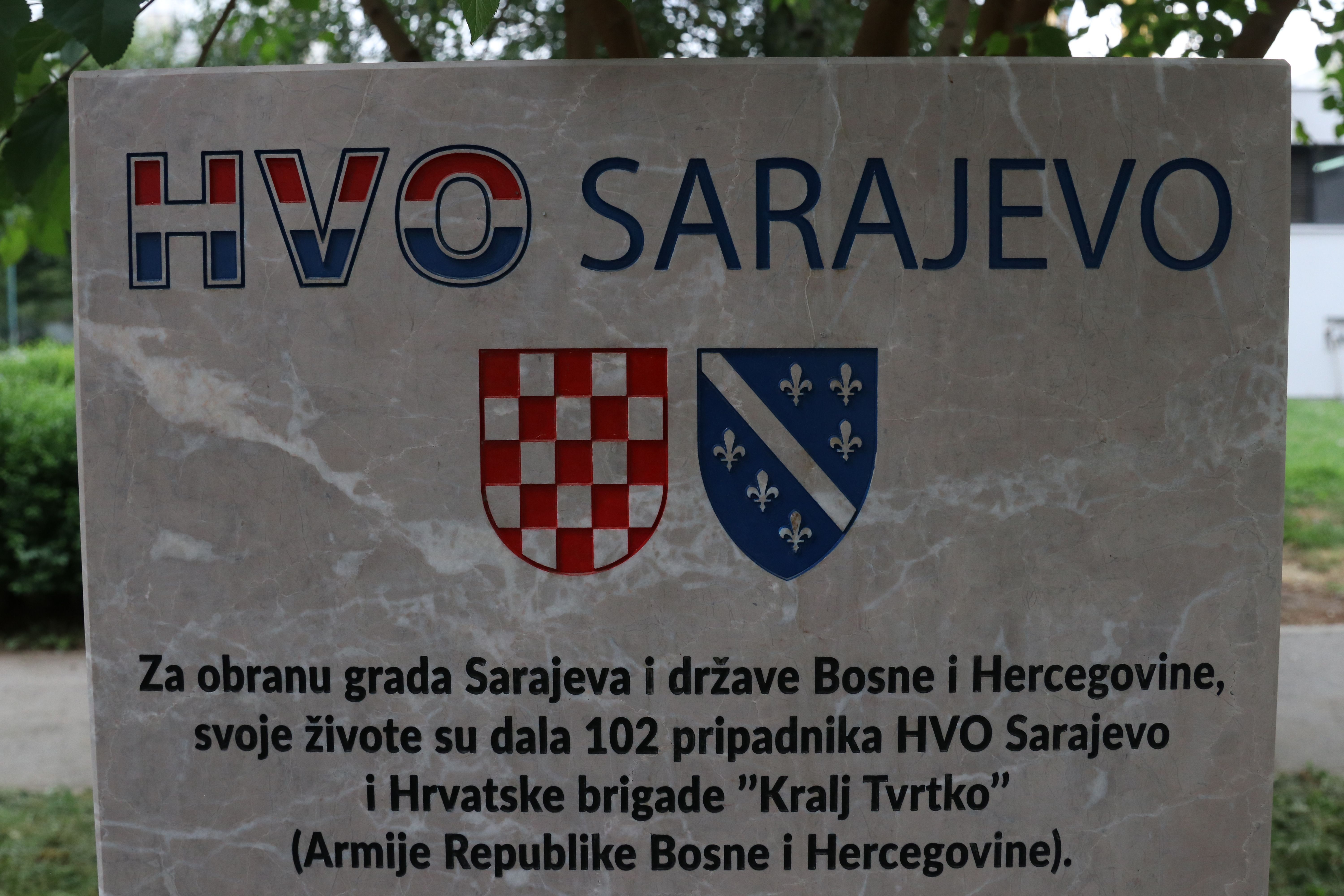 U Sarajevu podignut spomenik poginulim pripadnicima HVO-a