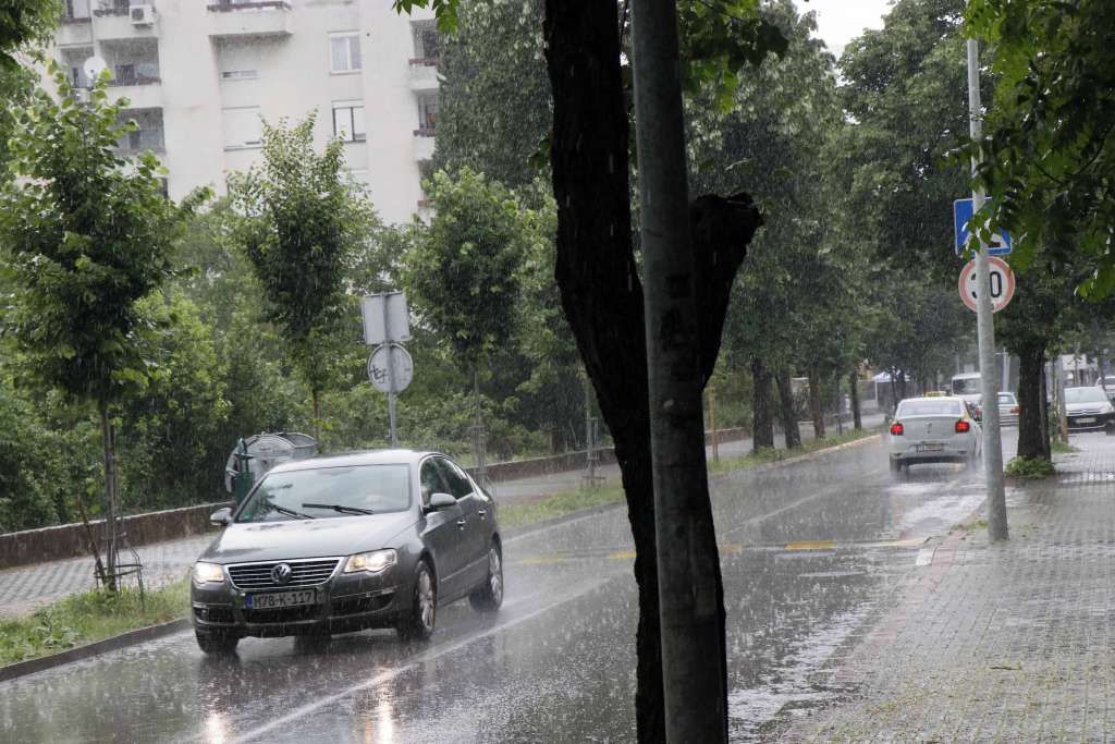 U BiH narednih dana oblačno i nestabilno vrijeme, s pljuskovima i grmljavinom