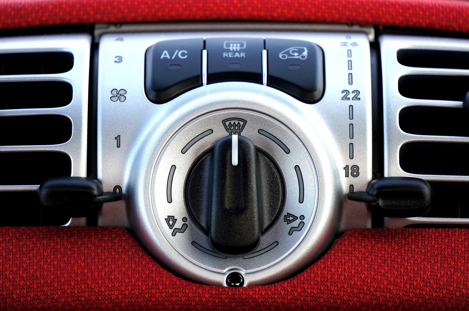 Trikovi za klima uređaj u autu: Kako da izbjegnete razočaranje na odmoru