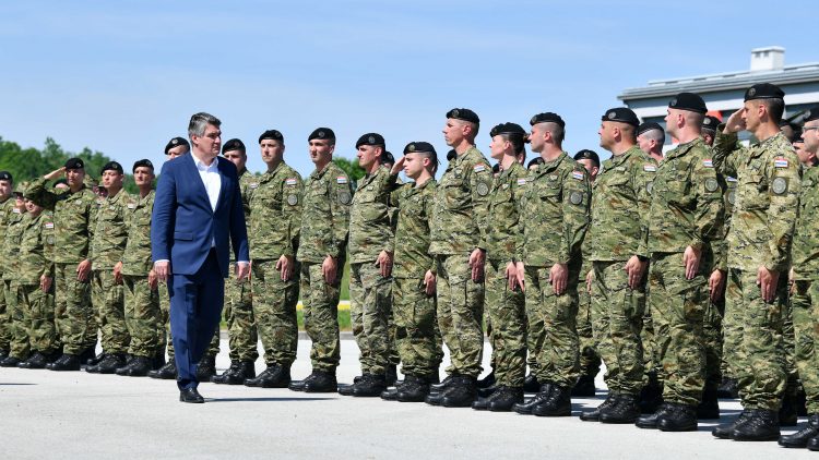 Milanović želi hrvatske časnike u operaciji EUFOR-a u BiH