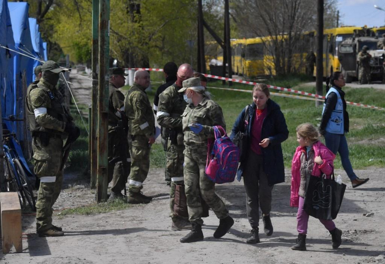 Evakuiraju se civili iz Azovstala, Ukrajina otkrila ruske špijune