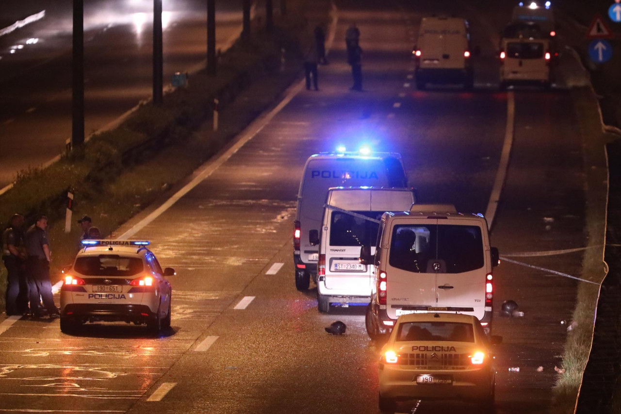 Navijači Hajduka u velikom obračunu s policijom! Upotrebljavano i vatreno oružje