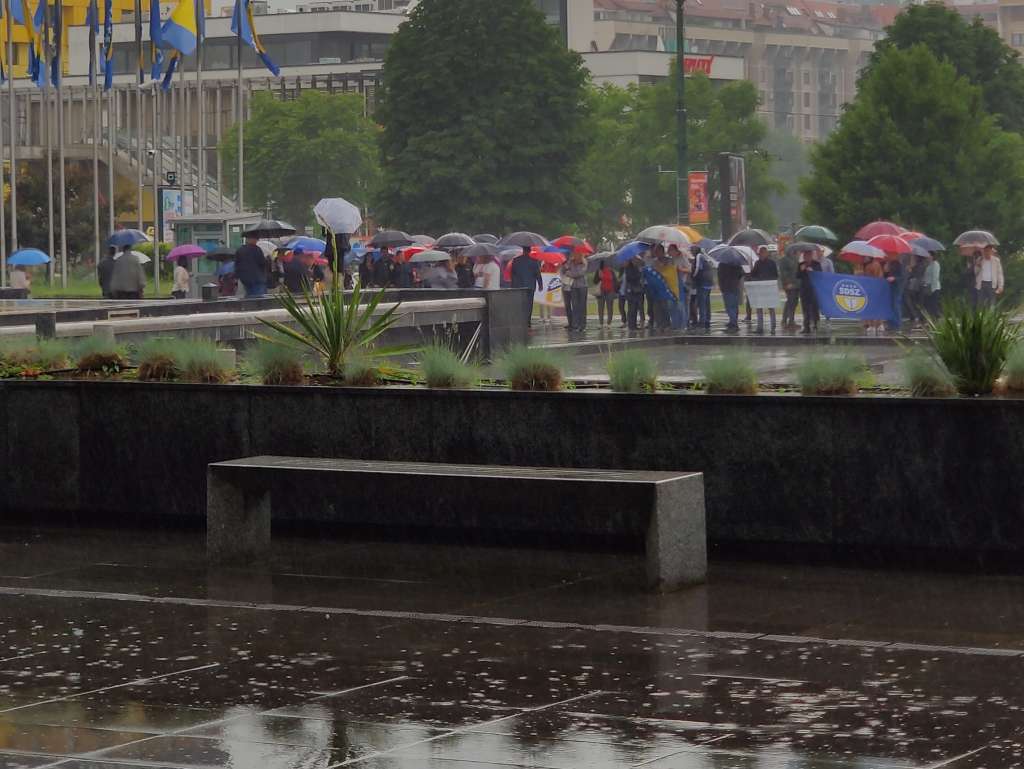 Sindikat državnih službenika ponovo na protestima, traže potpisivanje kolektivnog ugovora