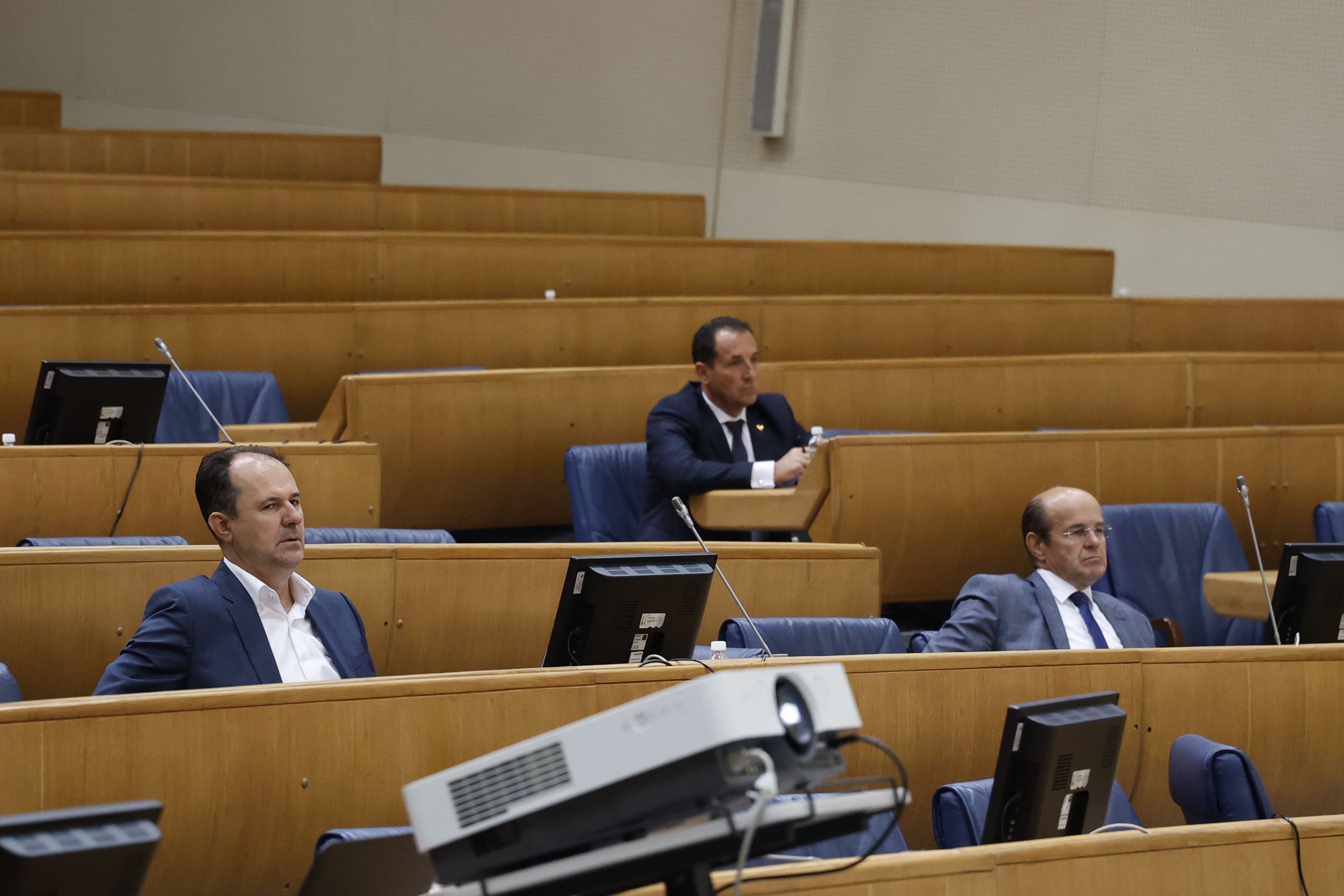 Odbijen zahtjev da se ukinu plaće zastupnicima koji ne dolaze na posao