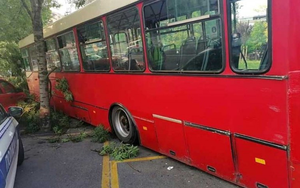 Drama: Autobusu otkazale kočnice, putnici vrištali